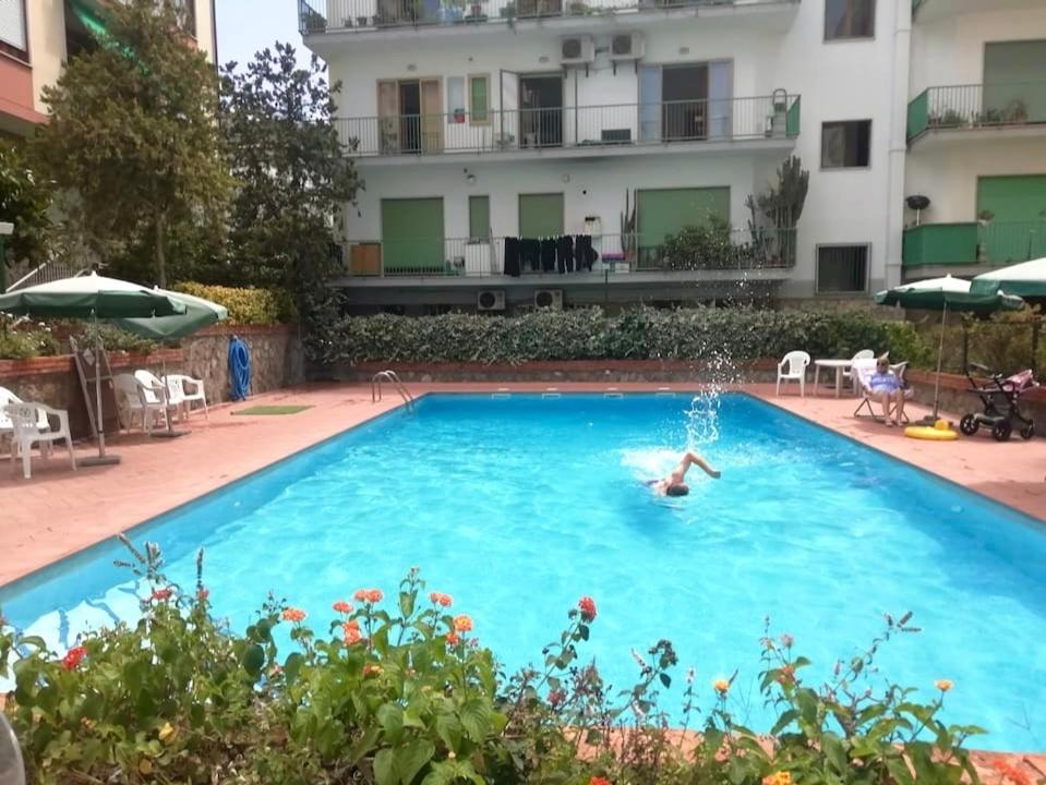 Appartement Pool Family Big Appartament In Center Sorrente